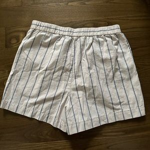 wilfred free breeze shorts 3’